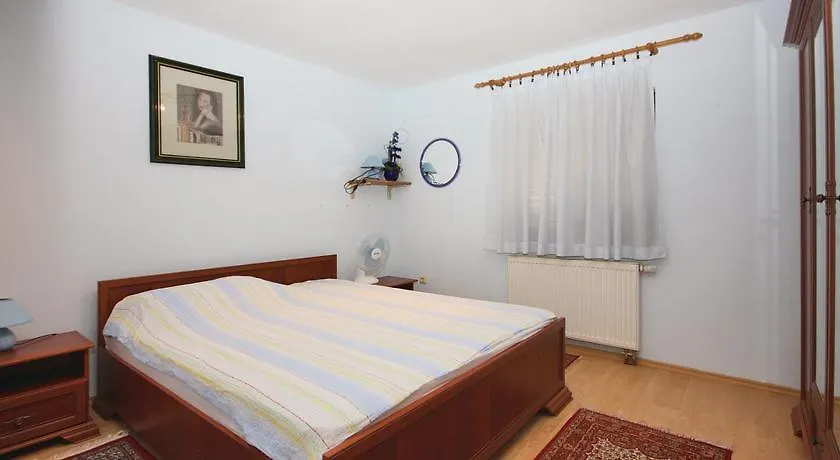 3 Bedroom Awesome Apartment In Medulin Croatia