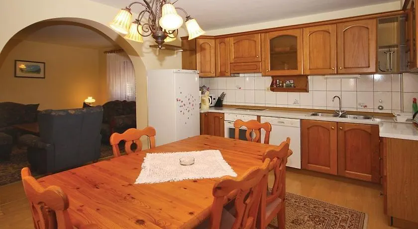 3 Bedroom Awesome Apartment In Medulin Croatia